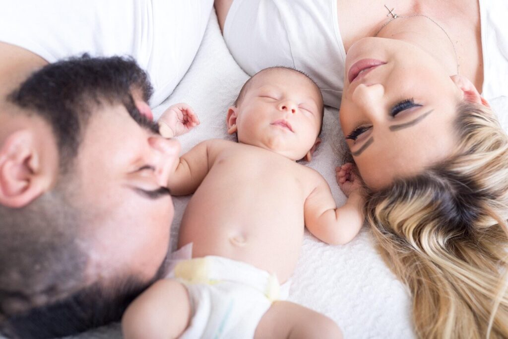 Image by <a href="https://pixabay.com/users/smpratt90-6113802/?utm_source=link-attribution&utm_medium=referral&utm_campaign=image&utm_content=2610205">Stephanie Pratt</a> from <a href="https://pixabay.com/photos/family-newborn-baby-child-infant-2610205/">Pixabay</a>